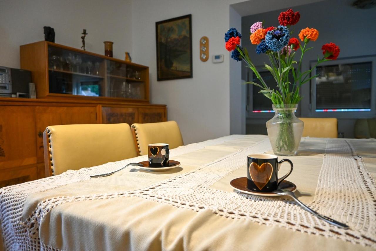 Maca Apartment *